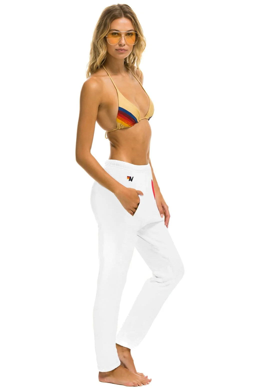 HEART STITCH JOGGER SWEATPANTS - WHITE