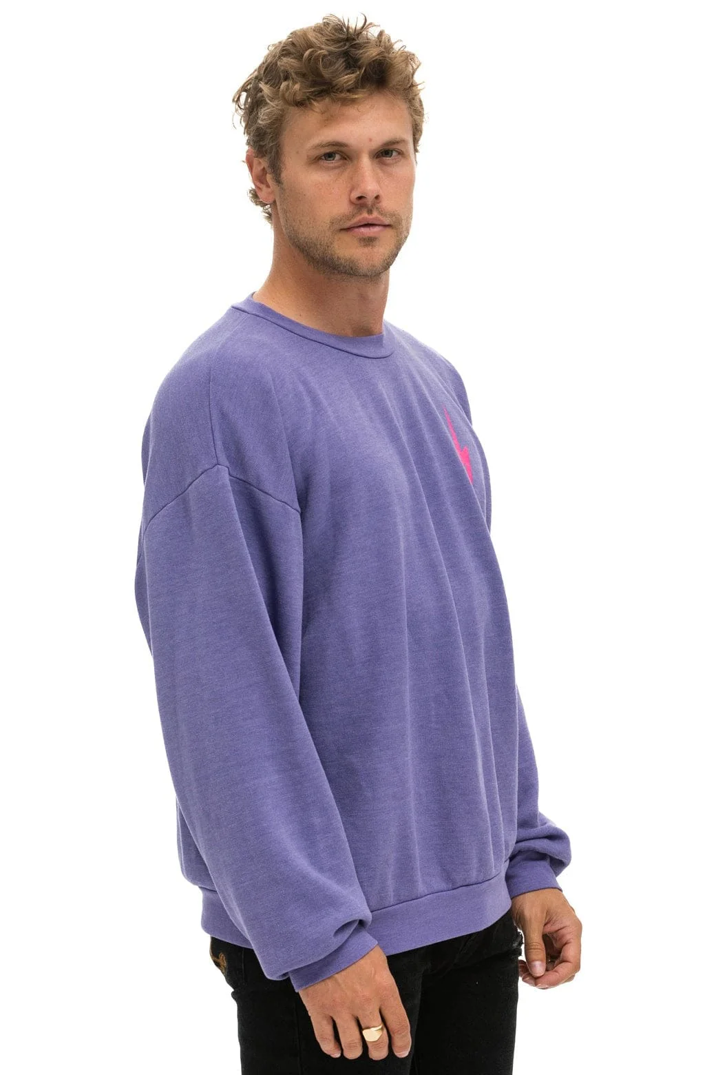 17829-bolt-2-relaxed-crew-sweatshirt-lavender-neon-pink-6.webp BOLT 2 RELAXED CREW SWEATSHIRT - LAVENDER // NEON PINK