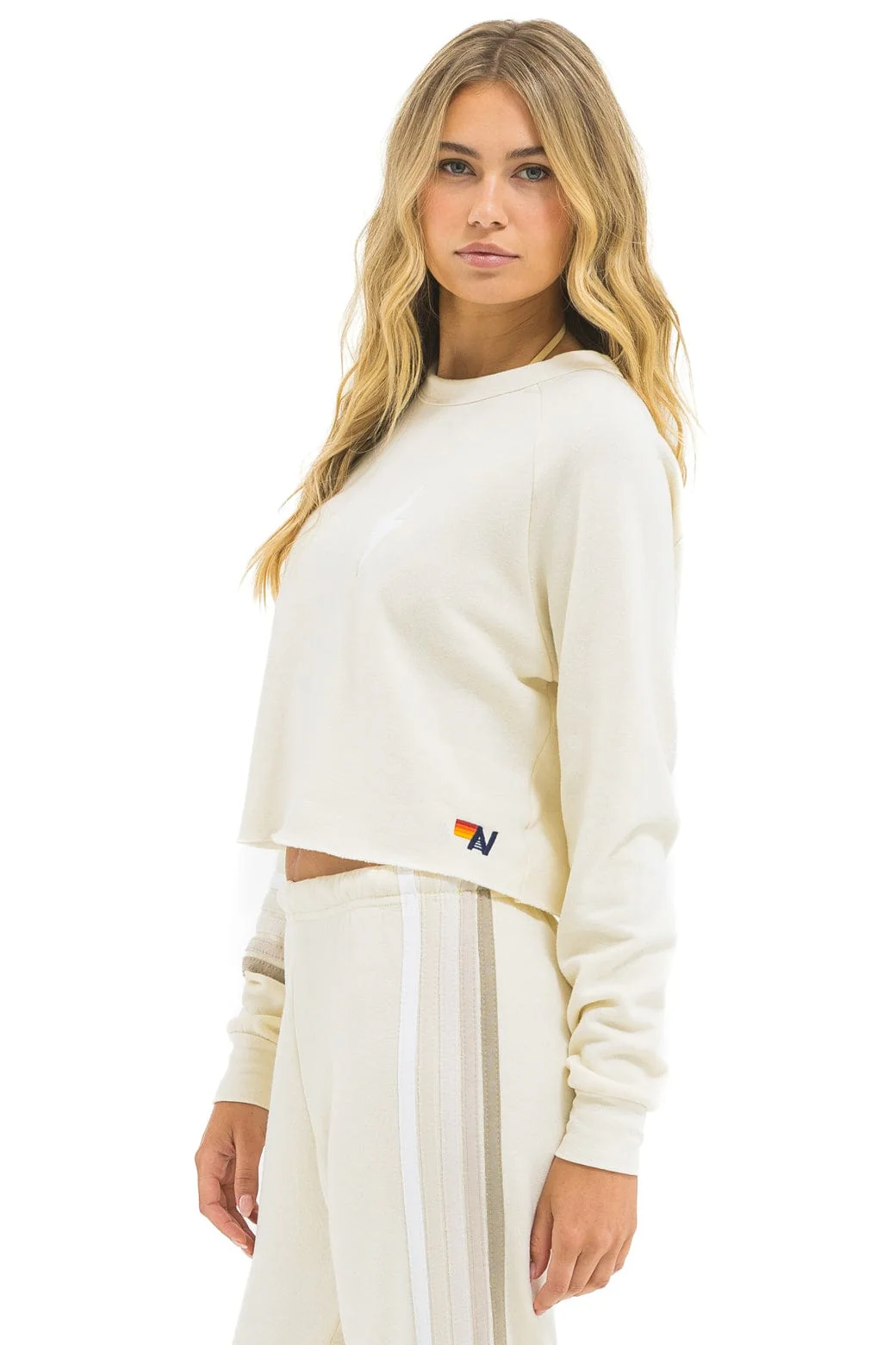 19672-bolt-rugby-stitch-cropped-crew-sweatshirt-vintage-white-white-grey-3.webp BOLT RUGBY STITCH CROPPED CREW SWEATSHIRT - VINTAGE WHITE // WHITE GREY