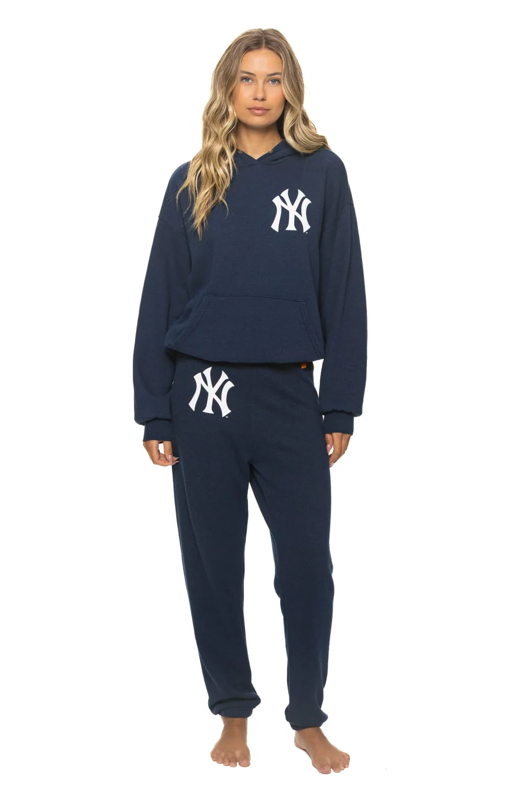 405-new-york-yankees-2026-relaxed-pullover-hoodie-navy-3.webp NEW YORK YANKEES 2026 RELAXED PULLOVER HOODIE - NAVY